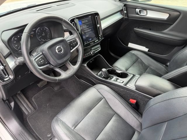 Used 2019 Volvo XC40 T5 Momentum AWD/4WD image 11
