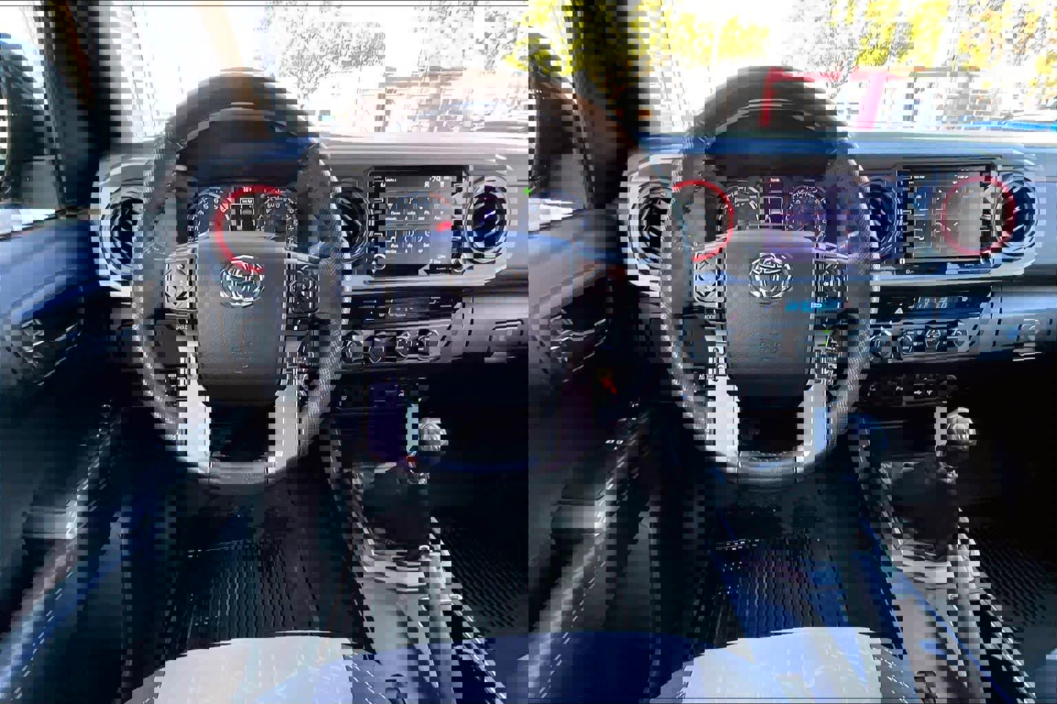 Used 2022 Toyota Tacoma TRD Sport w/ TRD Premium Sport Package image 10