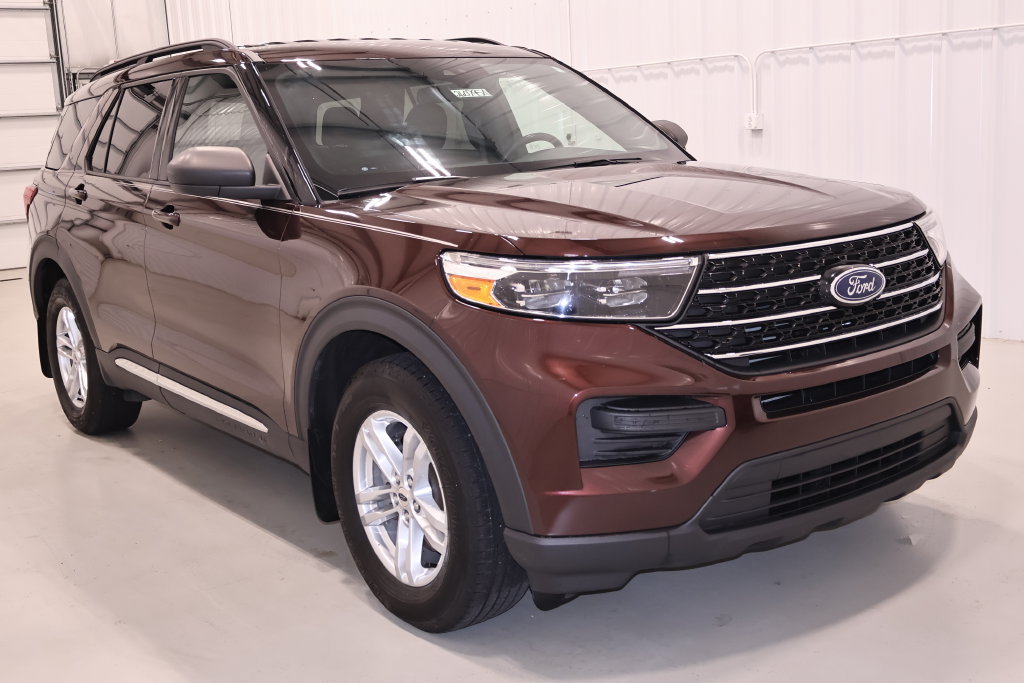 Certified 2020 Ford Explorer XLT w/ Class III Trailer Tow Package AWD/4WD image 4