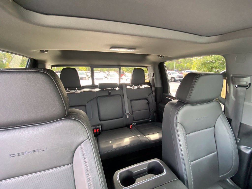 Used 2025 GMC Sierra 2500 Denali w/ Denali Reserve Package AWD/4WD image 30