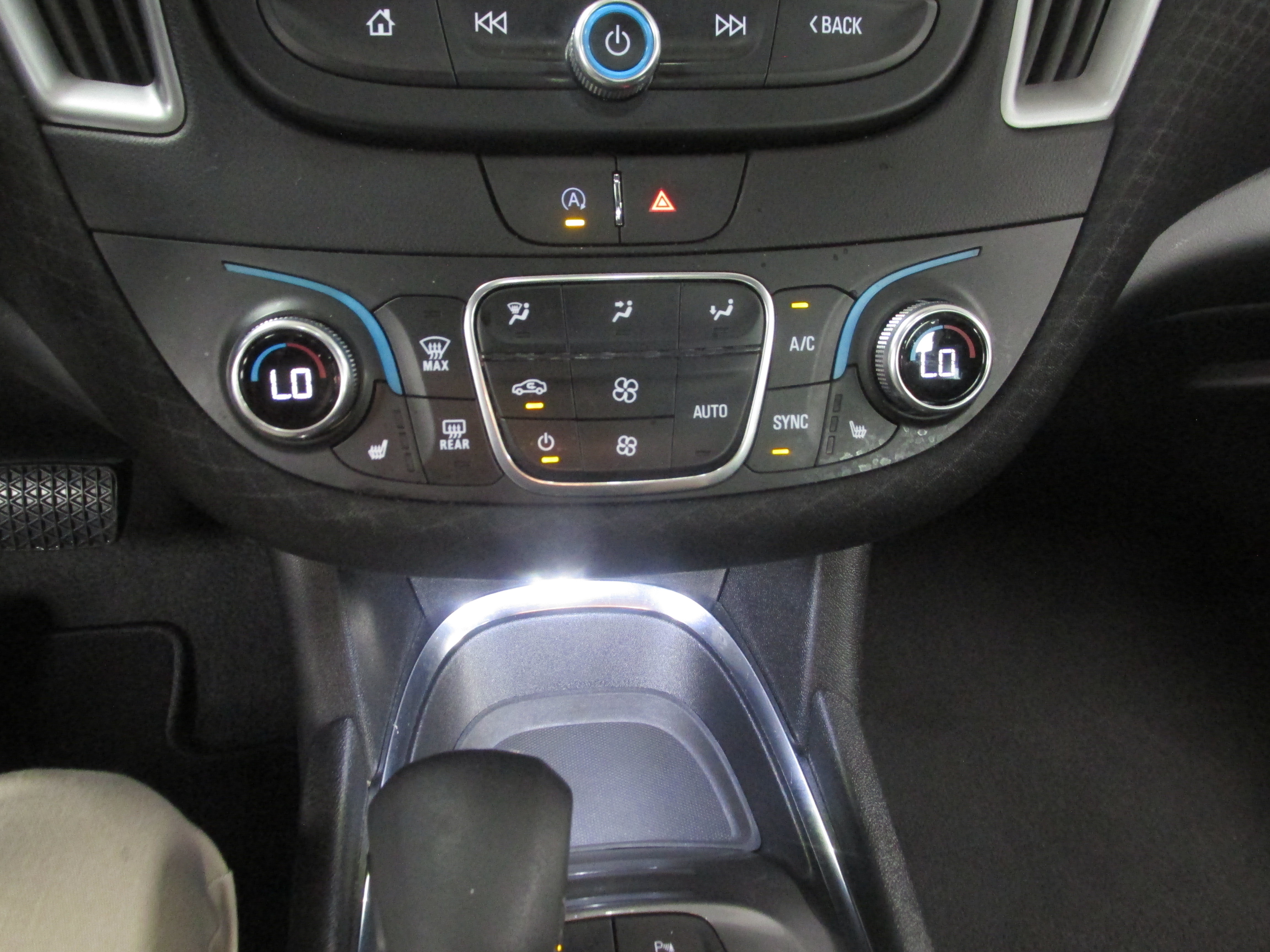 Used 2025 Chevrolet Malibu LT FWD image 34