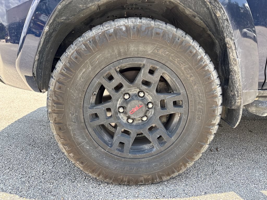 Used 2024 Toyota 4Runner TRD Off-Road Premium w/ Moonroof Package AWD/4WD image 14