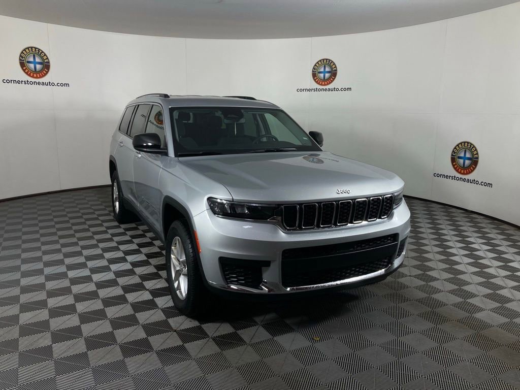 Used 2023 Jeep Grand Cherokee L Laredo image 19