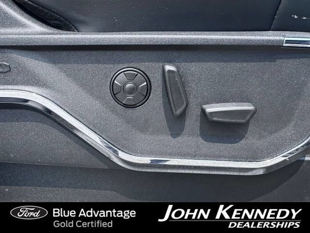 Certified 2024 Ford F350 Platinum w/ FX4 Off-Road Package AWD/4WD image 32