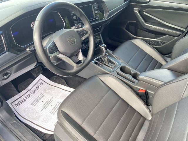 Used 2022 Volkswagen Jetta SE FWD image 16