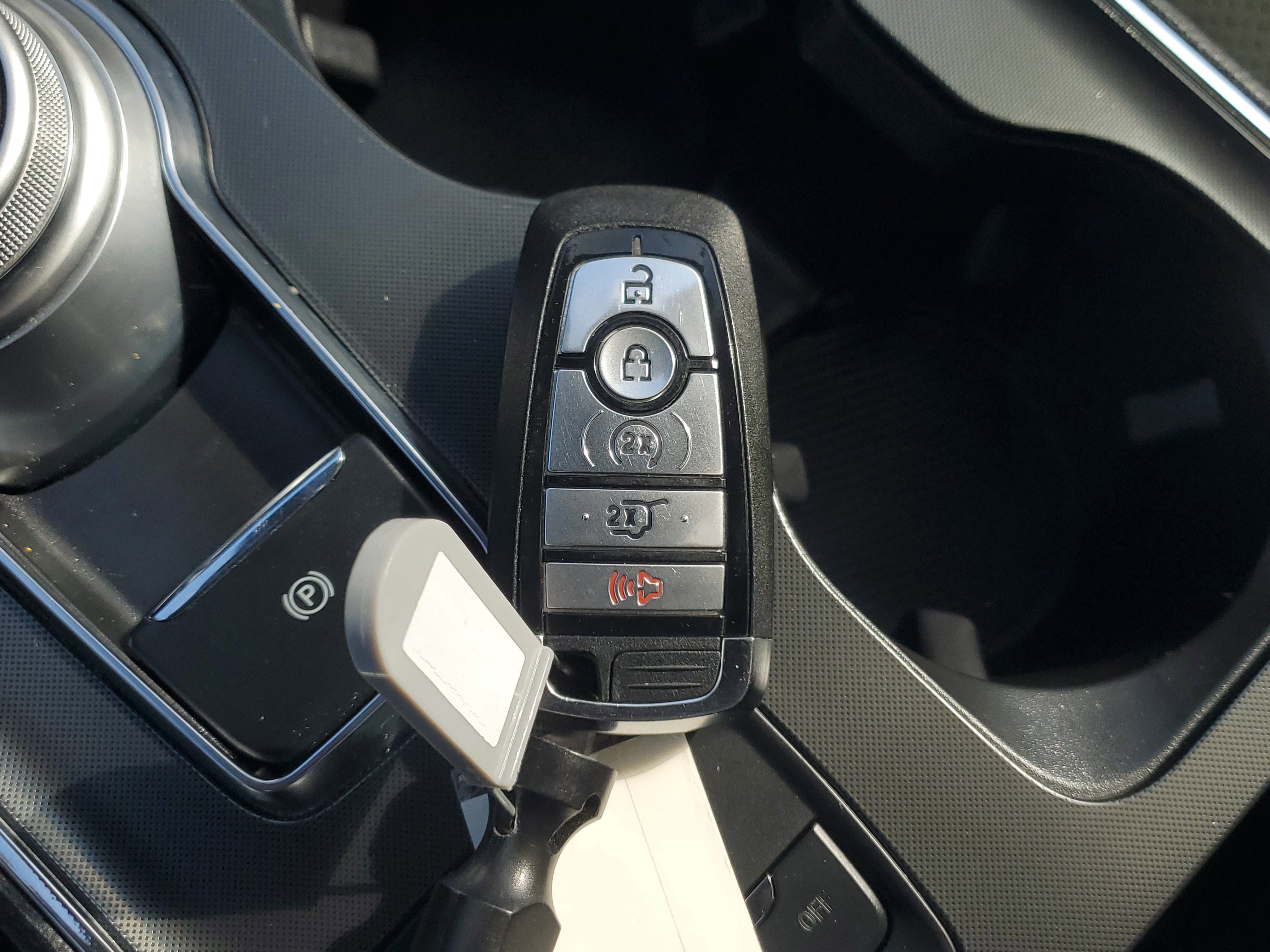 Certified 2023 Ford Edge ST-Line image 29