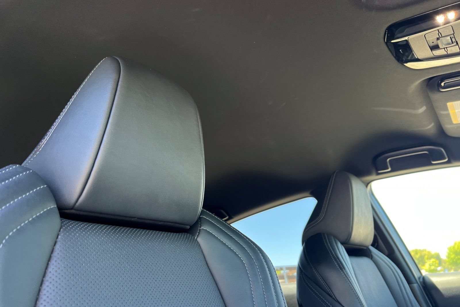 Used 2022 Toyota Venza Limited AWD/4WD image 18