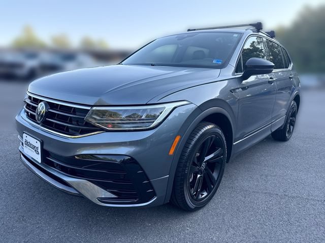 Used 2024 Volkswagen Tiguan SE R-Line FWD image 4