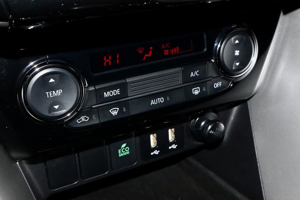 Used 2024 Mitsubishi Eclipse Cross Black Edition image 31