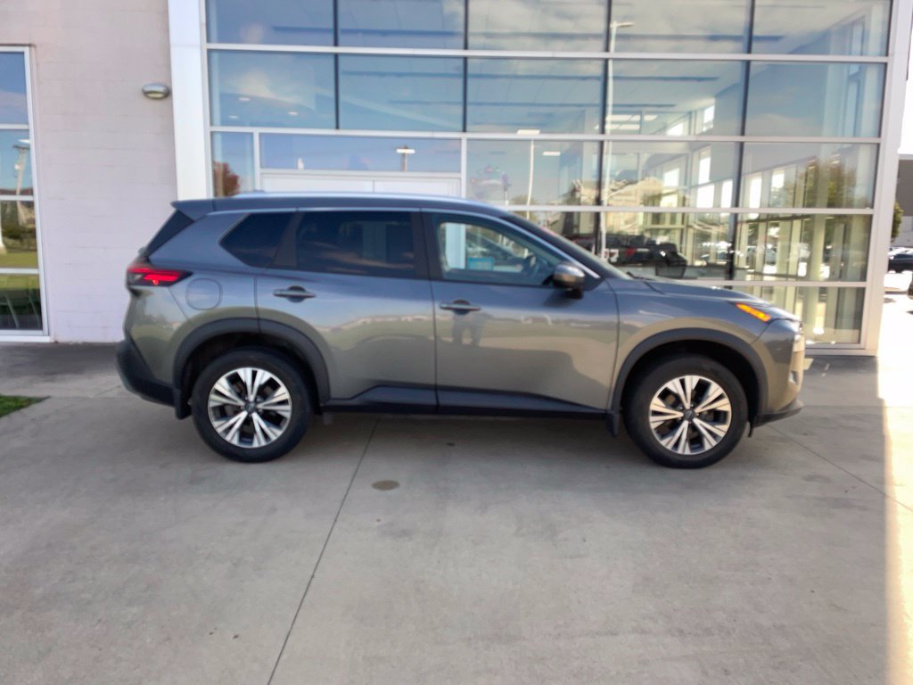 Used 2023 Nissan Rogue SV w/ SV Premium B Package AWD/4WD image 4