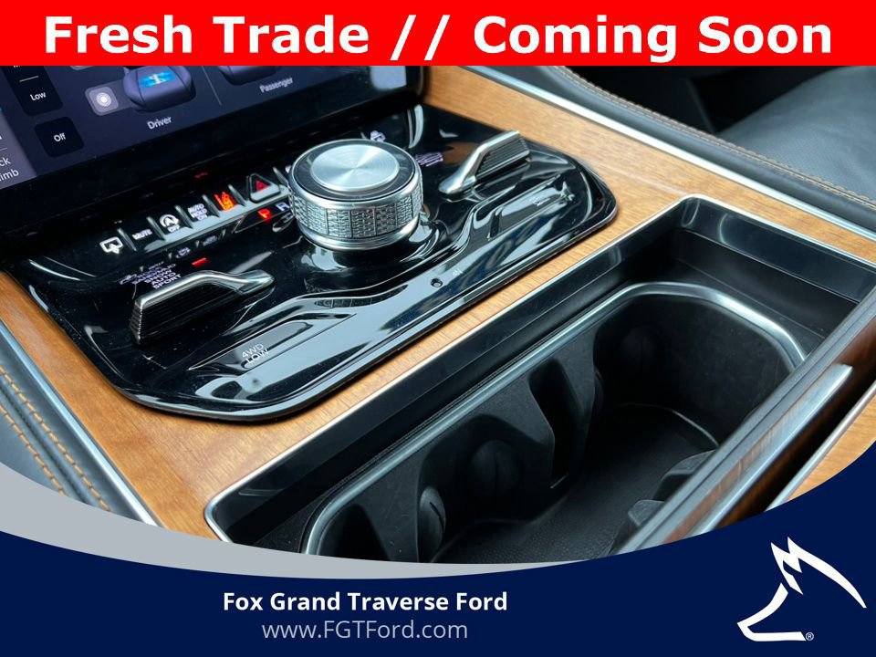 Used 2024 Jeep Grand Wagoneer L Series III image 33