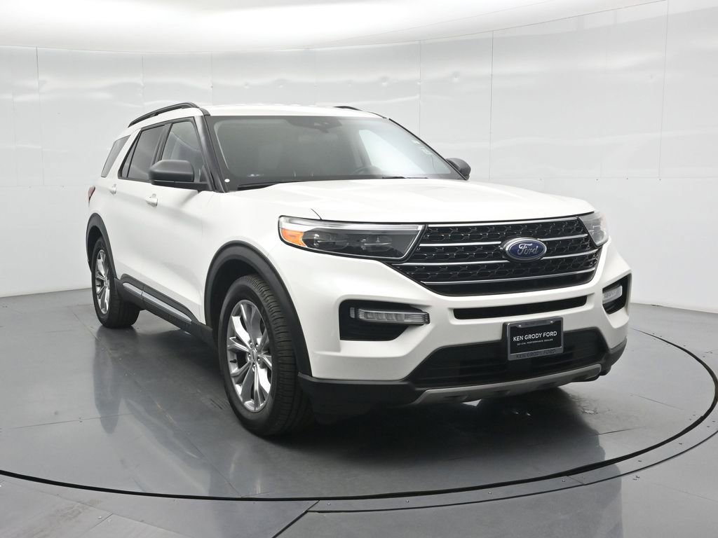 Certified 2021 Ford Explorer XLT w/ Equipment Group 202A RWD image 53