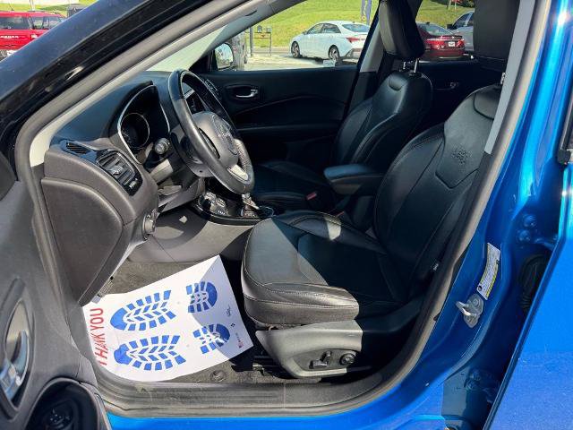 Used 2019 Jeep Compass Limited AWD/4WD image 11