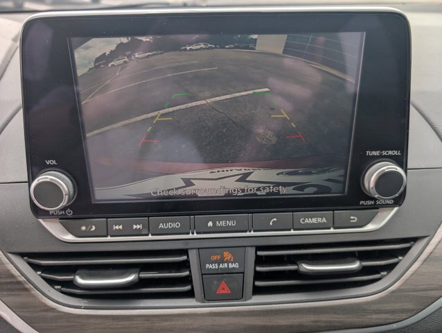 Used 2025 Nissan Altima 2.5 SV AWD/4WD image 14