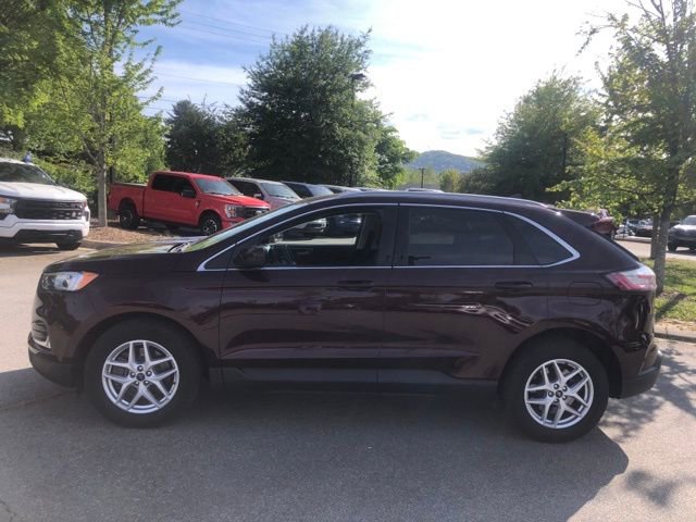 Certified 2022 Ford Edge SEL w/ Convenience Package AWD/4WD image 3