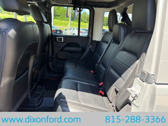 Used 2019 Jeep Wrangler Unlimited Sahara AWD/4WD image 23