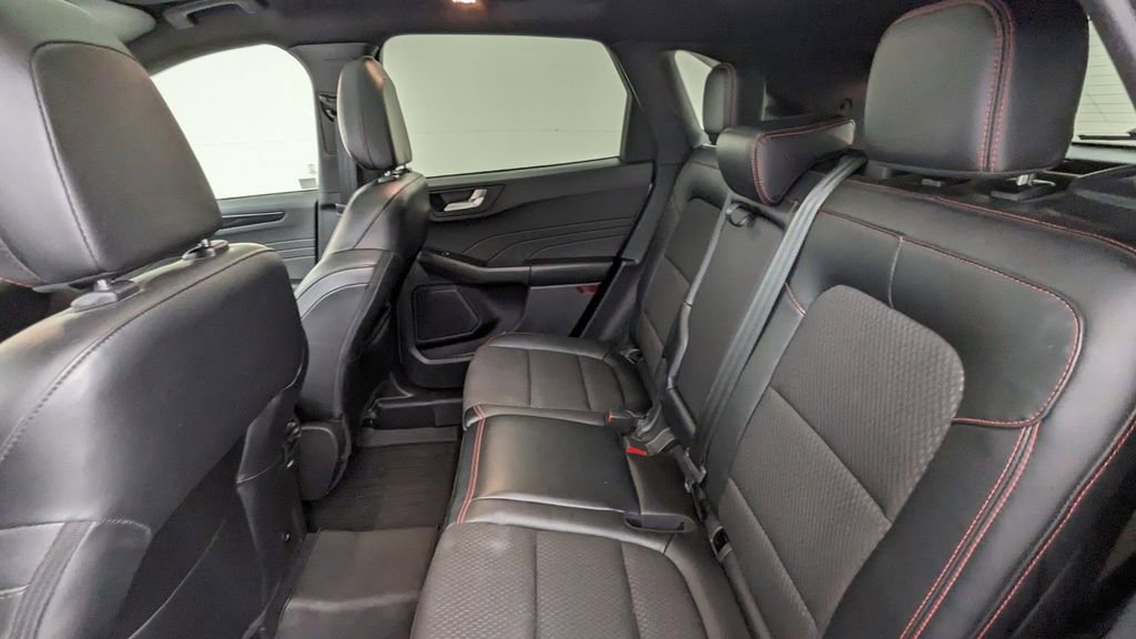 Certified 2023 Ford Escape ST-Line w/ Tech Pack #1 image 35