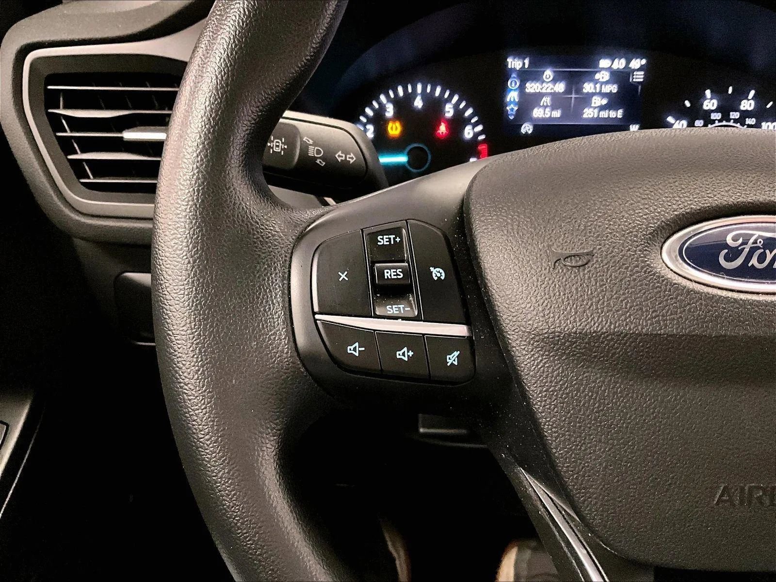 Certified 2022 Ford Escape SE image 17