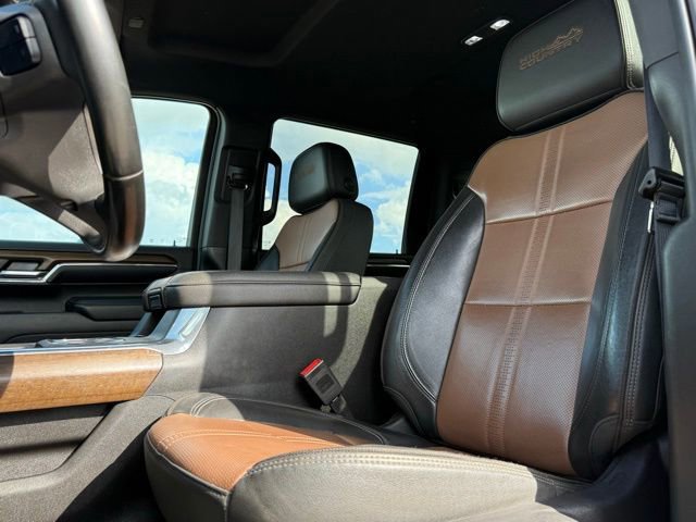 Used 2024 Chevrolet Silverado 3500 High Country image 17