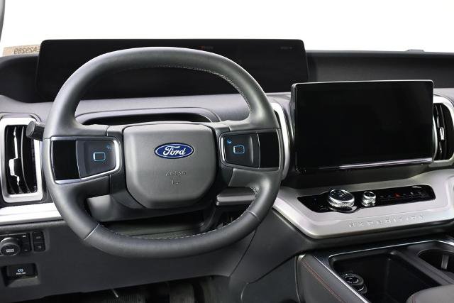 Certified 2025 Ford Expedition Active image 12