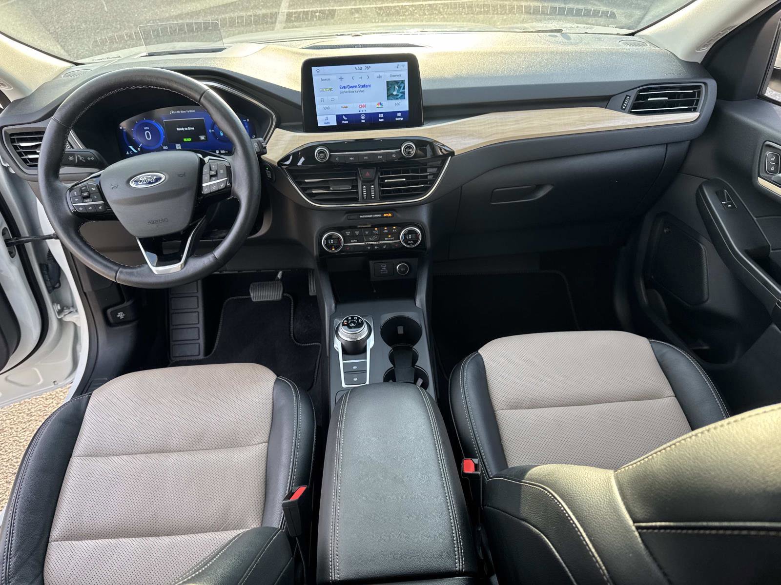 Certified 2021 Ford Escape Titanium w/ Titanium Elite Package image 10