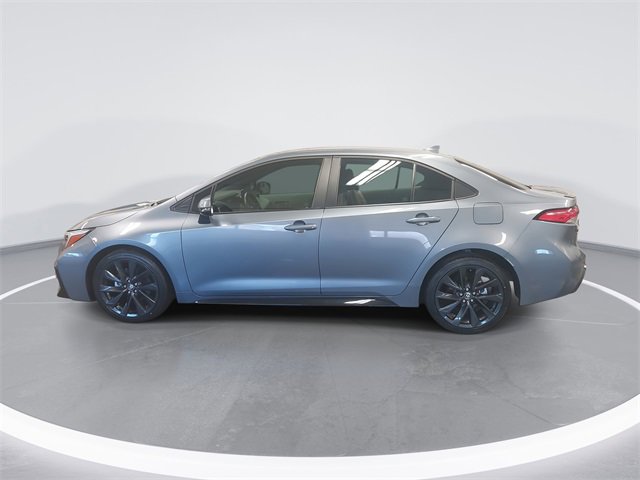 Used 2023 Toyota Corolla SE image 2