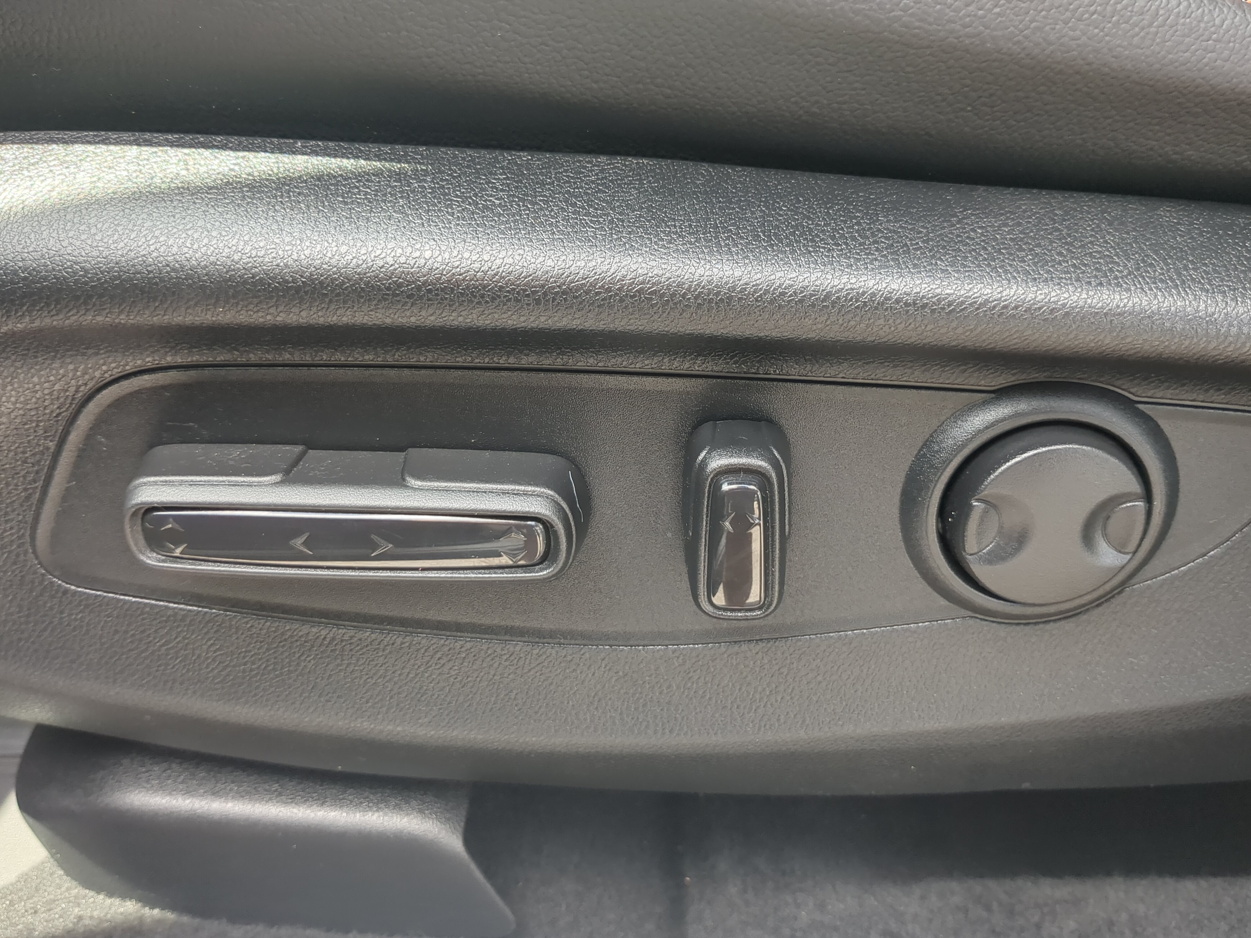 Used 2024 Honda CR-V Sport Touring image 29