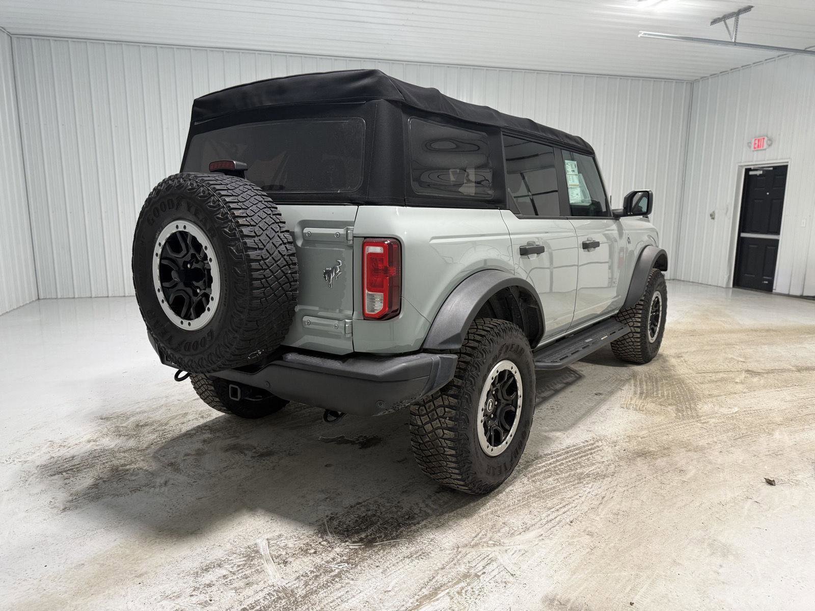 Certified 2021 Ford Bronco Black Diamond w/ Sasquatch Package image 5