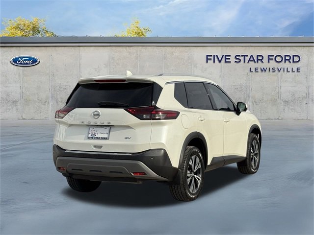 Used 2021 Nissan Rogue SV w/ Premium Package image 4