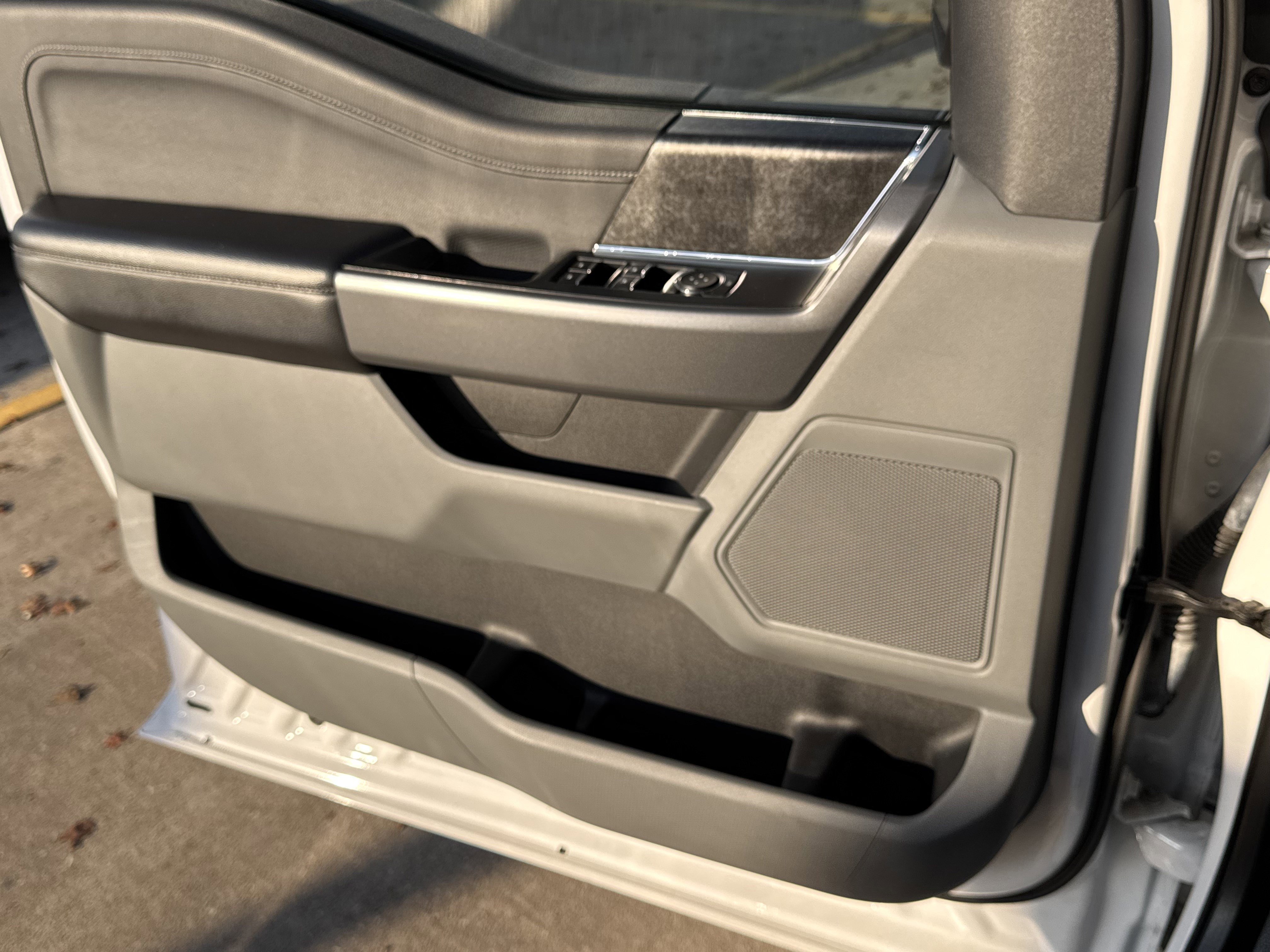 Certified 2021 Ford F150 XLT w/ Equipment Group 302A High image 27