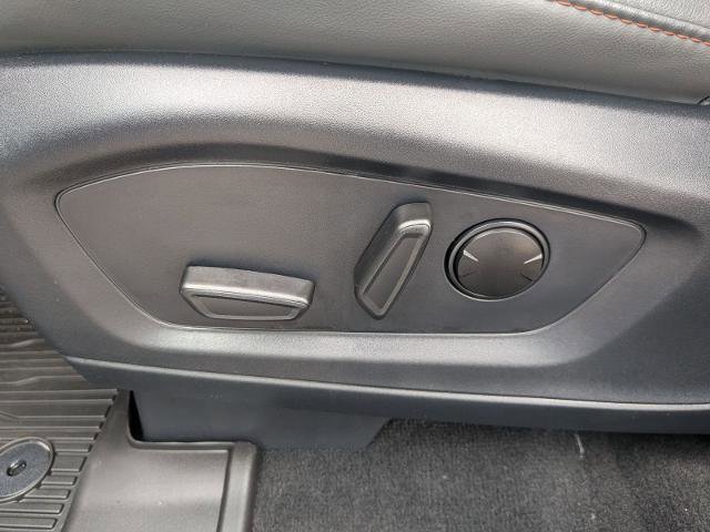 Certified 2025 Ford Explorer Active w/ Active Comfort Package AWD/4WD image 13