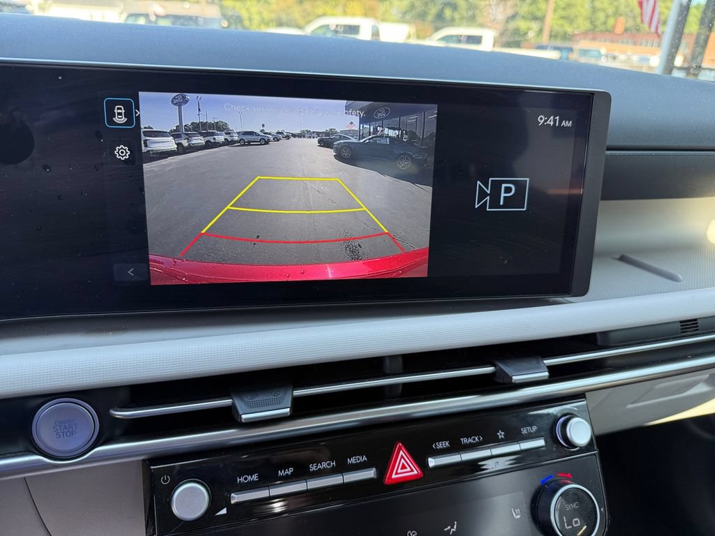 Used 2025 Hyundai Tucson SEL FWD image 16