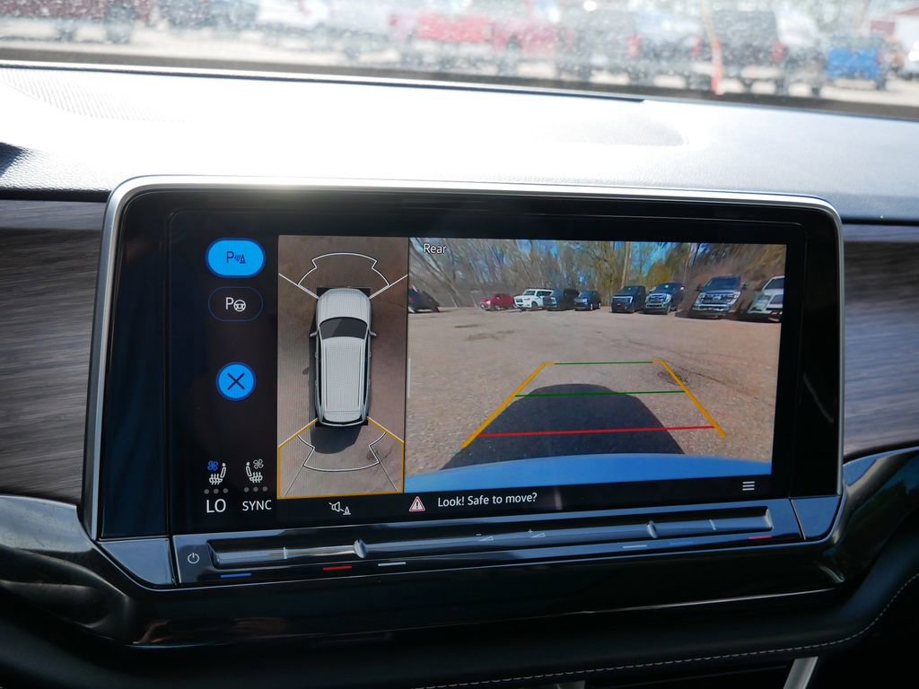 Used 2024 Volkswagen Atlas SEL Premium R-Line AWD/4WD image 27