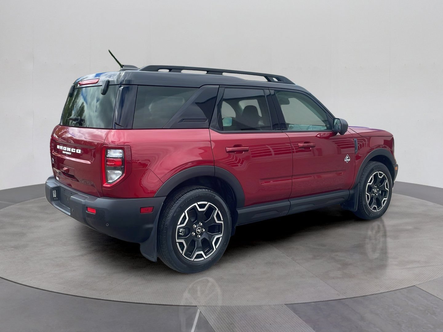 Certified 2025 Ford Bronco Sport Outer Banks w/ Outer Banks Tech Package+ AWD/4WD image 6