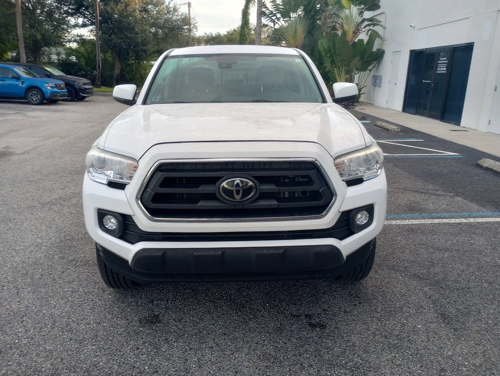 Used 2022 Toyota Tacoma SR5 RWD image 2