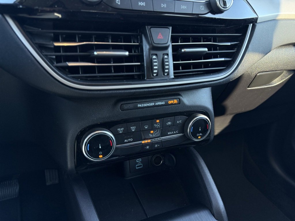 Certified 2022 Ford Escape SE w/ Convenience Package image 18