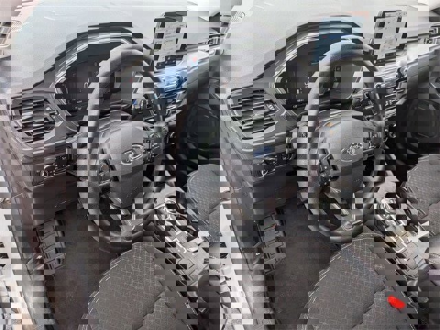 Certified 2025 Ford Escape Active image 11