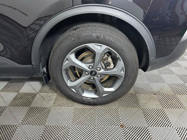 Certified 2025 Ford Escape ST-Line Select AWD/4WD image 20