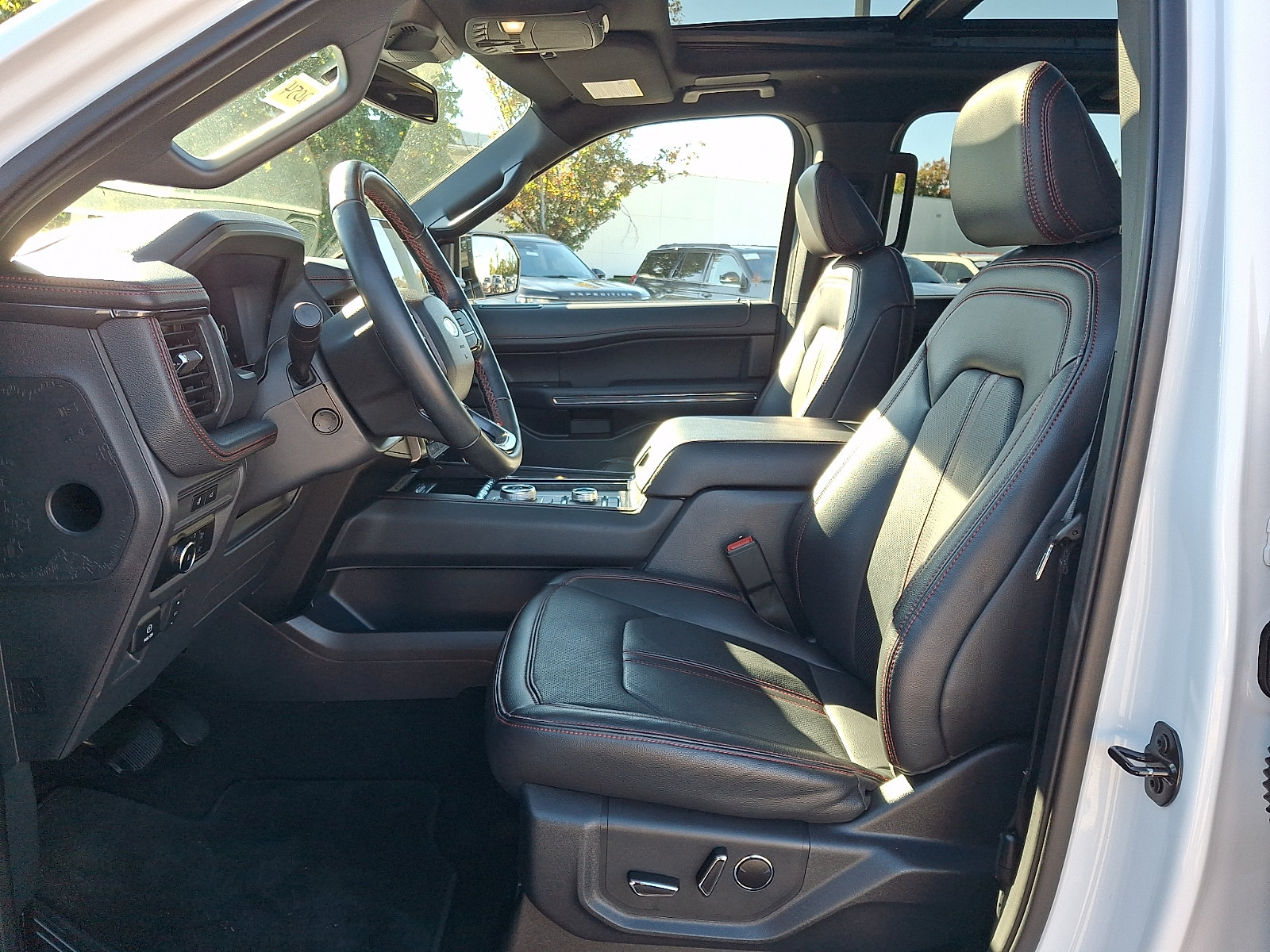 Certified 2024 Ford Expedition Max Limited AWD/4WD image 18