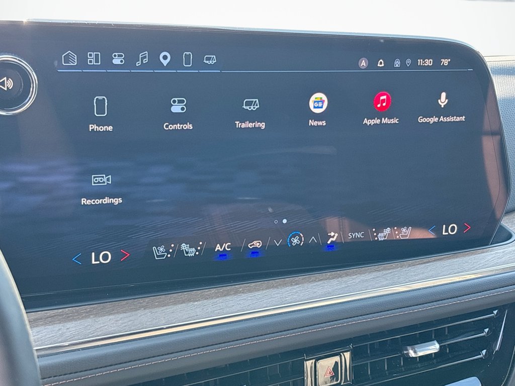 Used 2025 Chevrolet Tahoe High Country AWD/4WD image 40