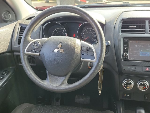 Used 2023 Mitsubishi Outlander Sport AWD image 17