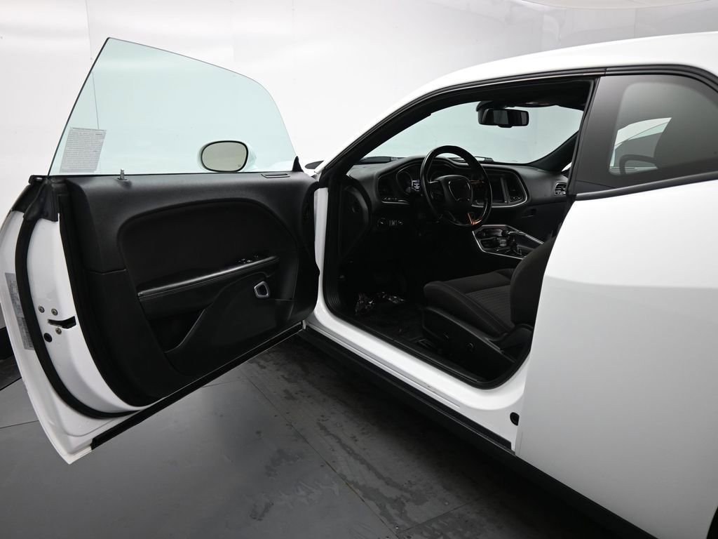 Used 2020 Dodge Challenger SXT image 35