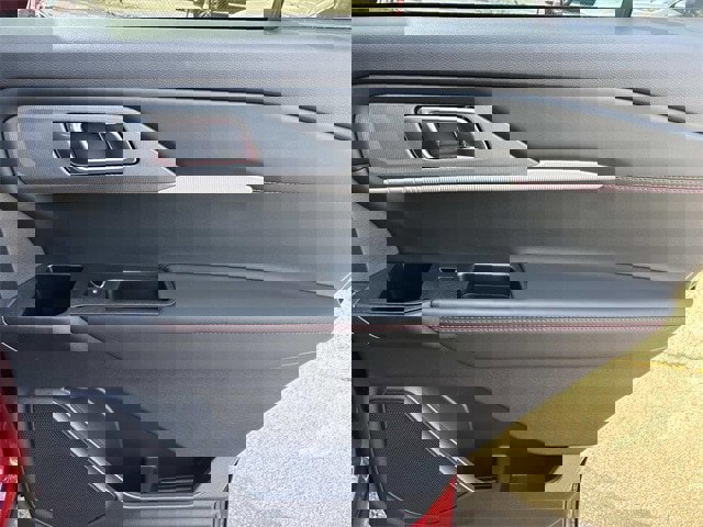 Certified 2025 Ford Explorer ST-Line w/ Premium Package image 20