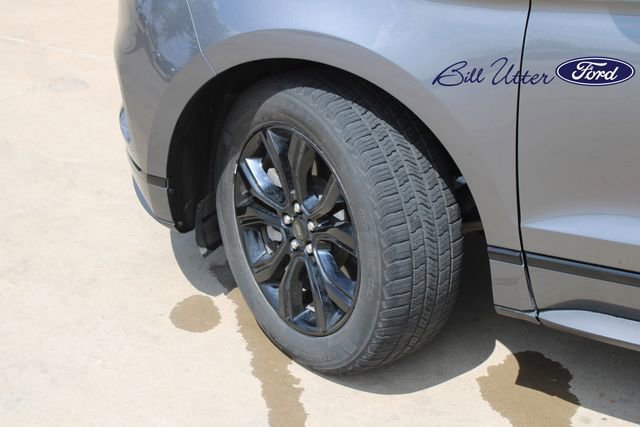 Certified 2022 Ford Edge SE w/ Black Appearance Package AWD/4WD image 9