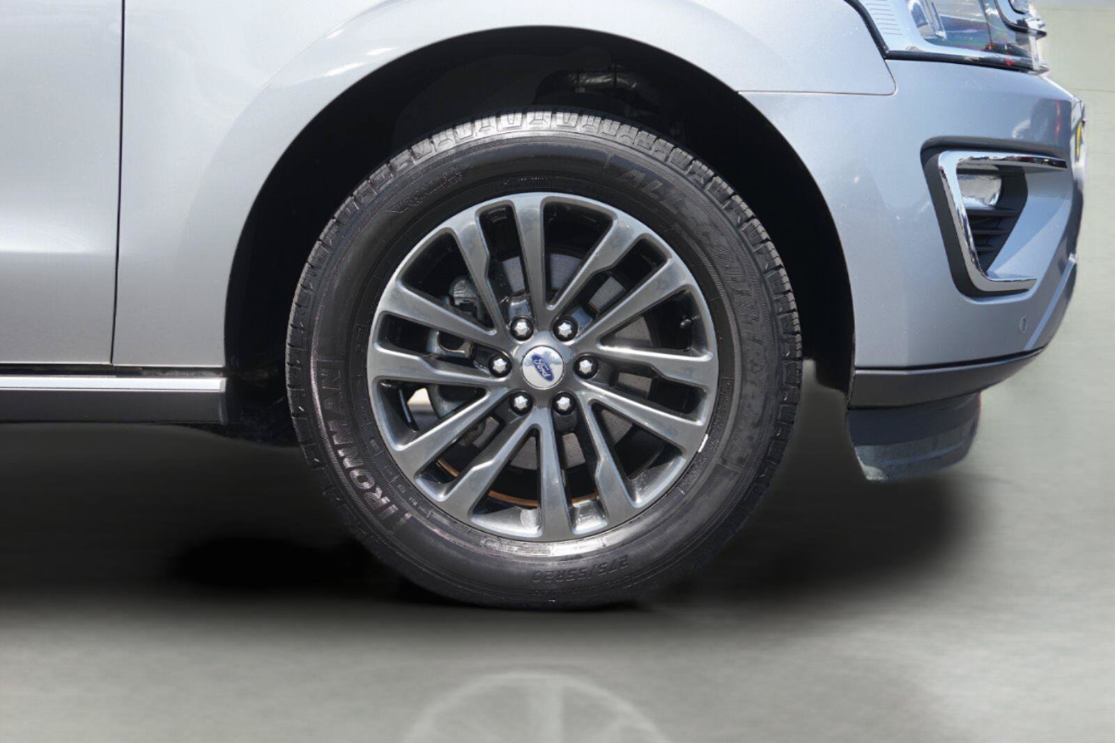 Certified 2021 Ford Expedition Max Limited RWD image 4