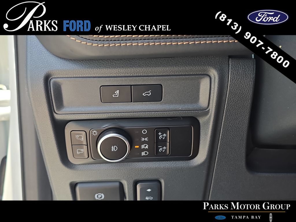 Certified 2023 Ford Expedition Platinum AWD/4WD image 28