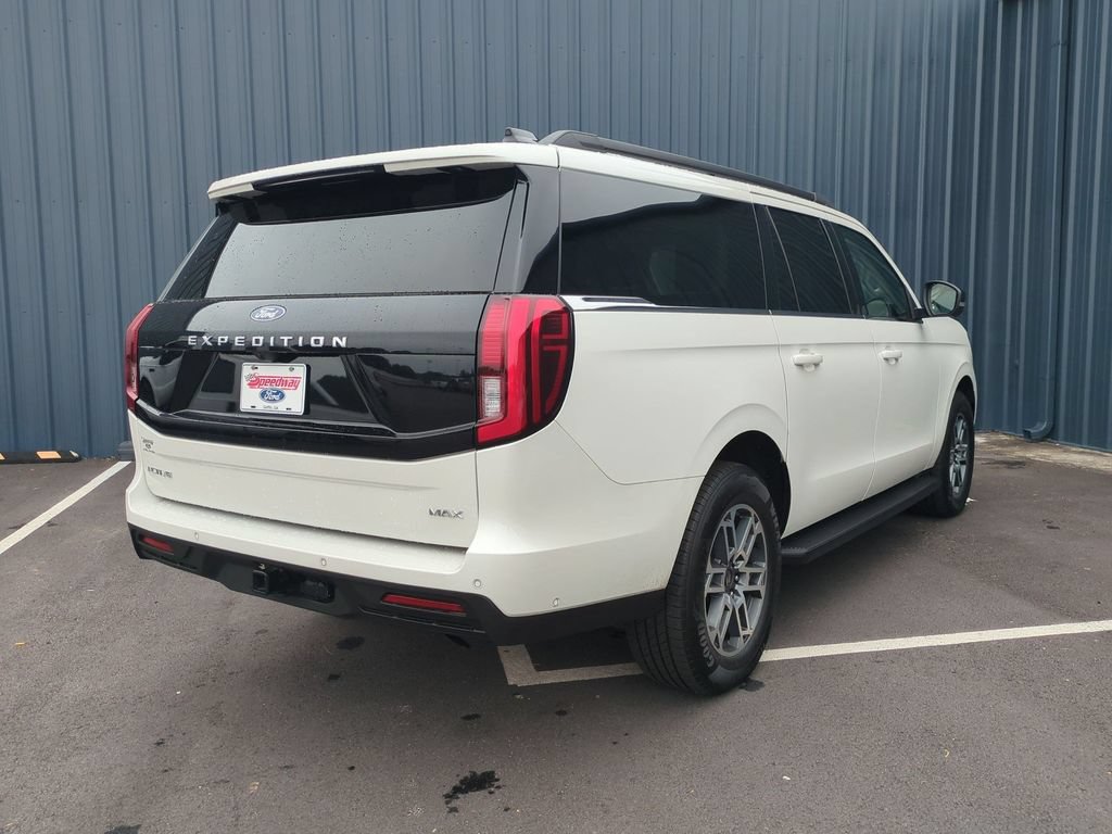 Certified 2025 Ford Expedition Max Active RWD image 5