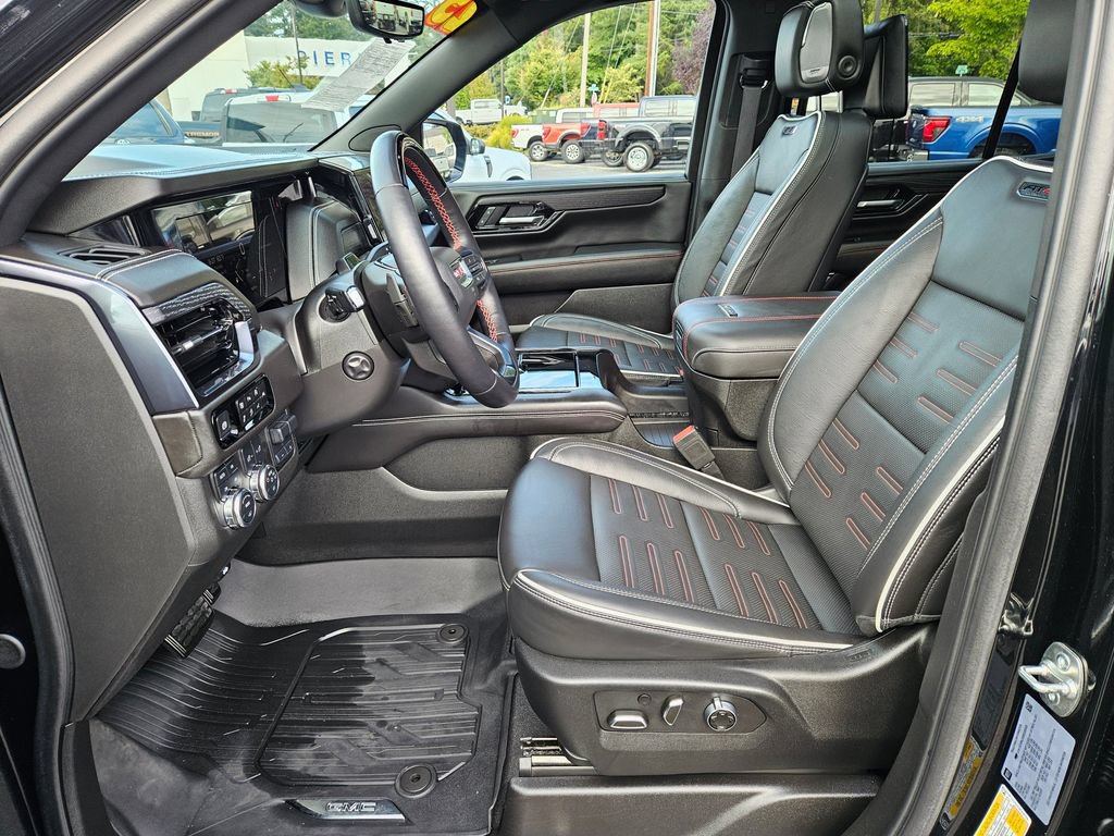 Used 2025 GMC Yukon AT4 Ultimate AWD/4WD image 27