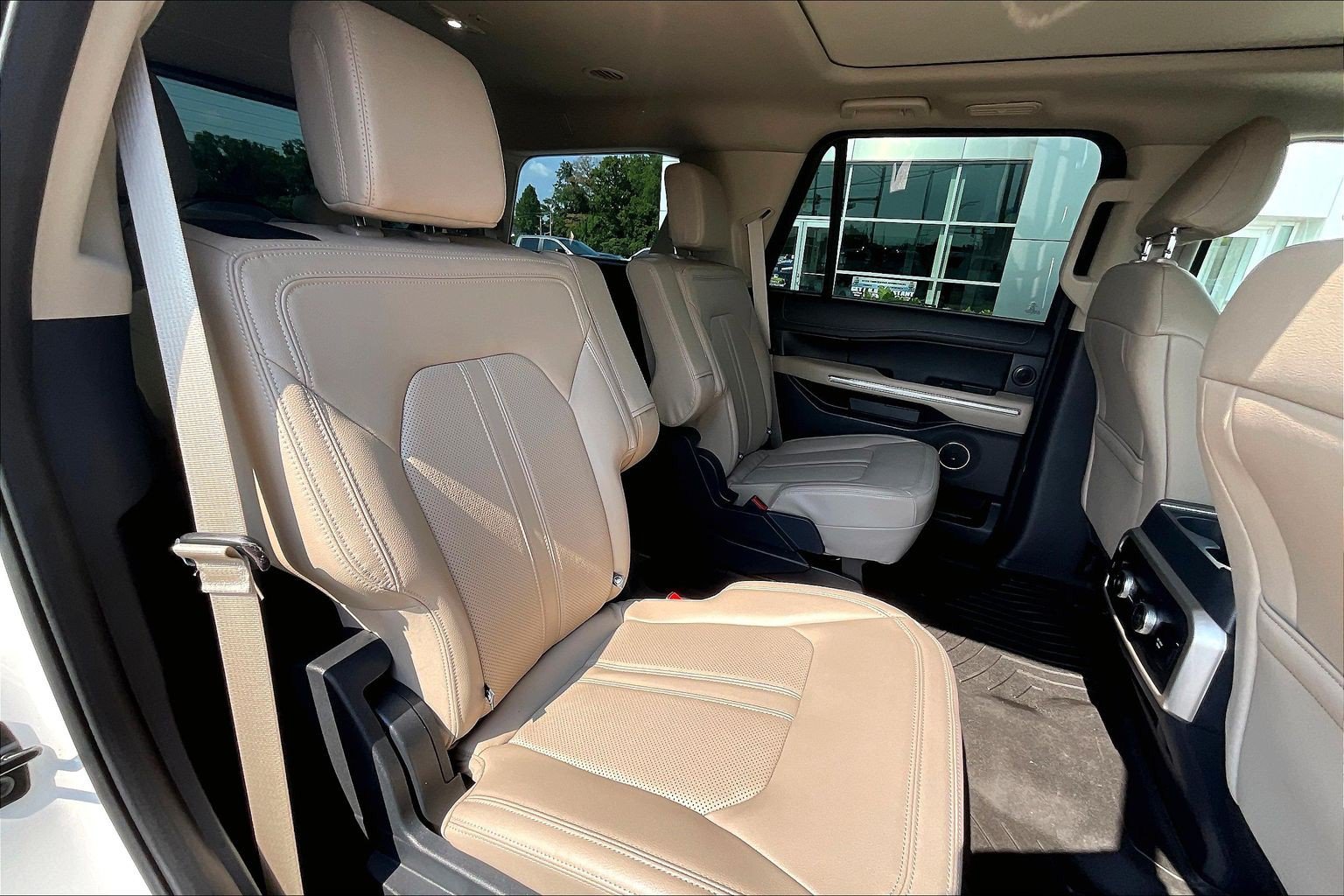 Certified 2023 Ford Expedition Limited AWD/4WD image 26