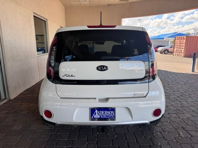Used 2018 Kia Soul + FWD image 3